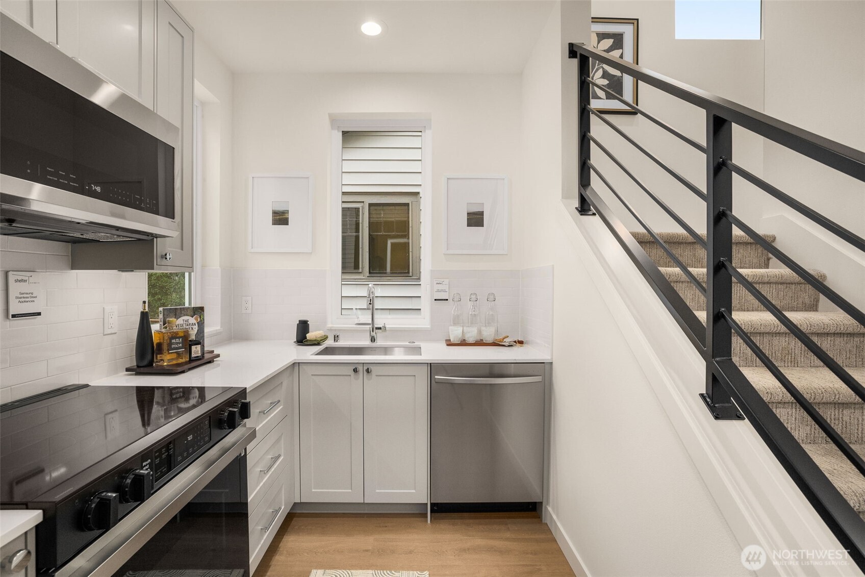 2105 SW Genesee Street SW, Seattle, WA 98106