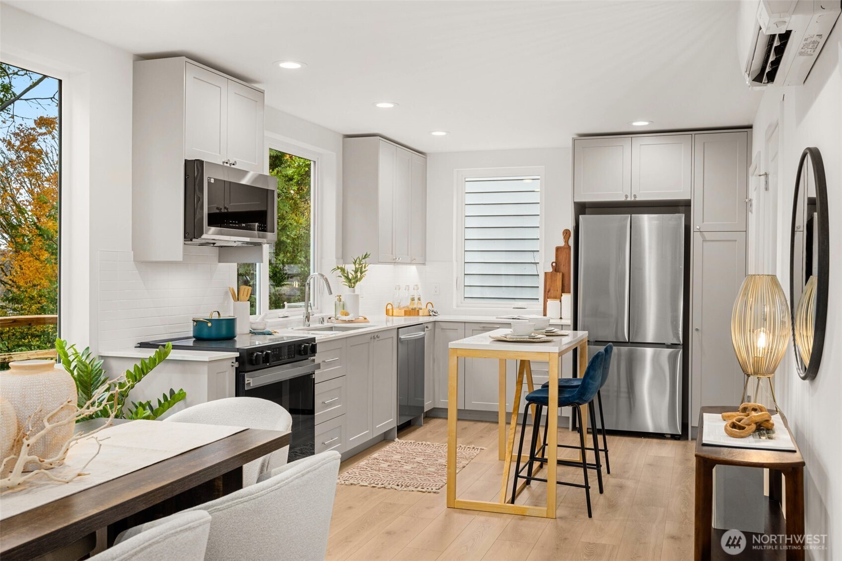 4409 B 21st Avenue SW, Seattle, WA 98106