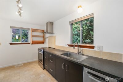 9210 S G Street , Tacoma, WA 98444 - Photo 12