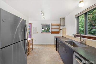 9210 S G Street , Tacoma, WA 98444 - Photo 13