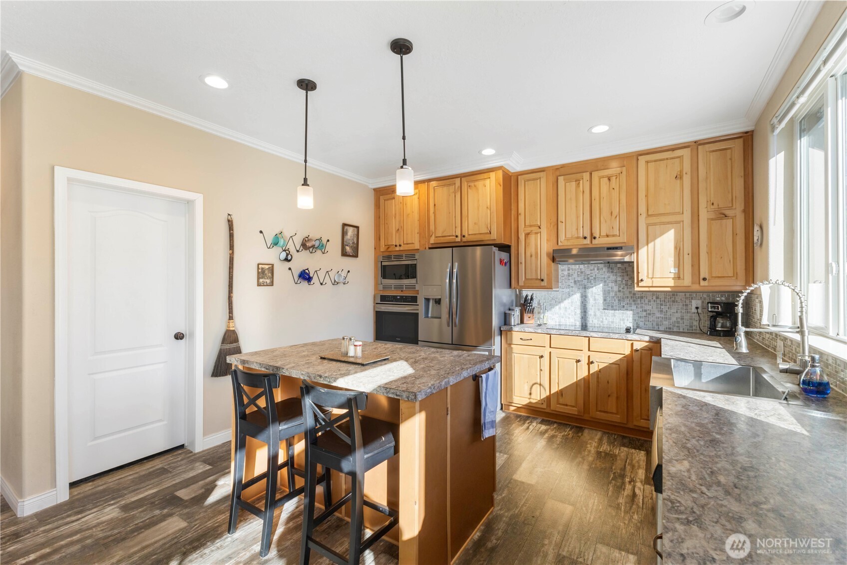 13113 Algyer Road SE, Rainier, WA 98576