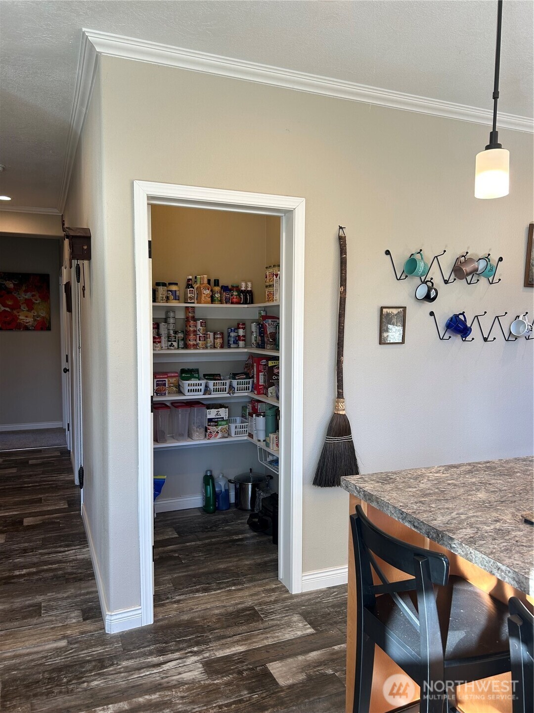 13113 Algyer Road SE, Rainier, WA 98576