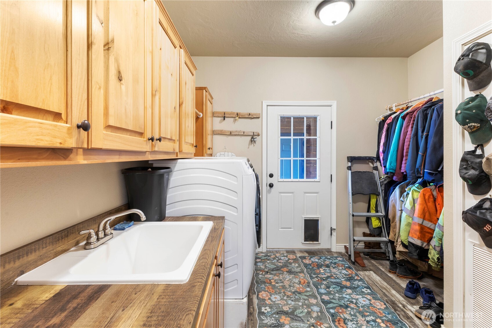 13113 Algyer Road SE, Rainier, WA 98576