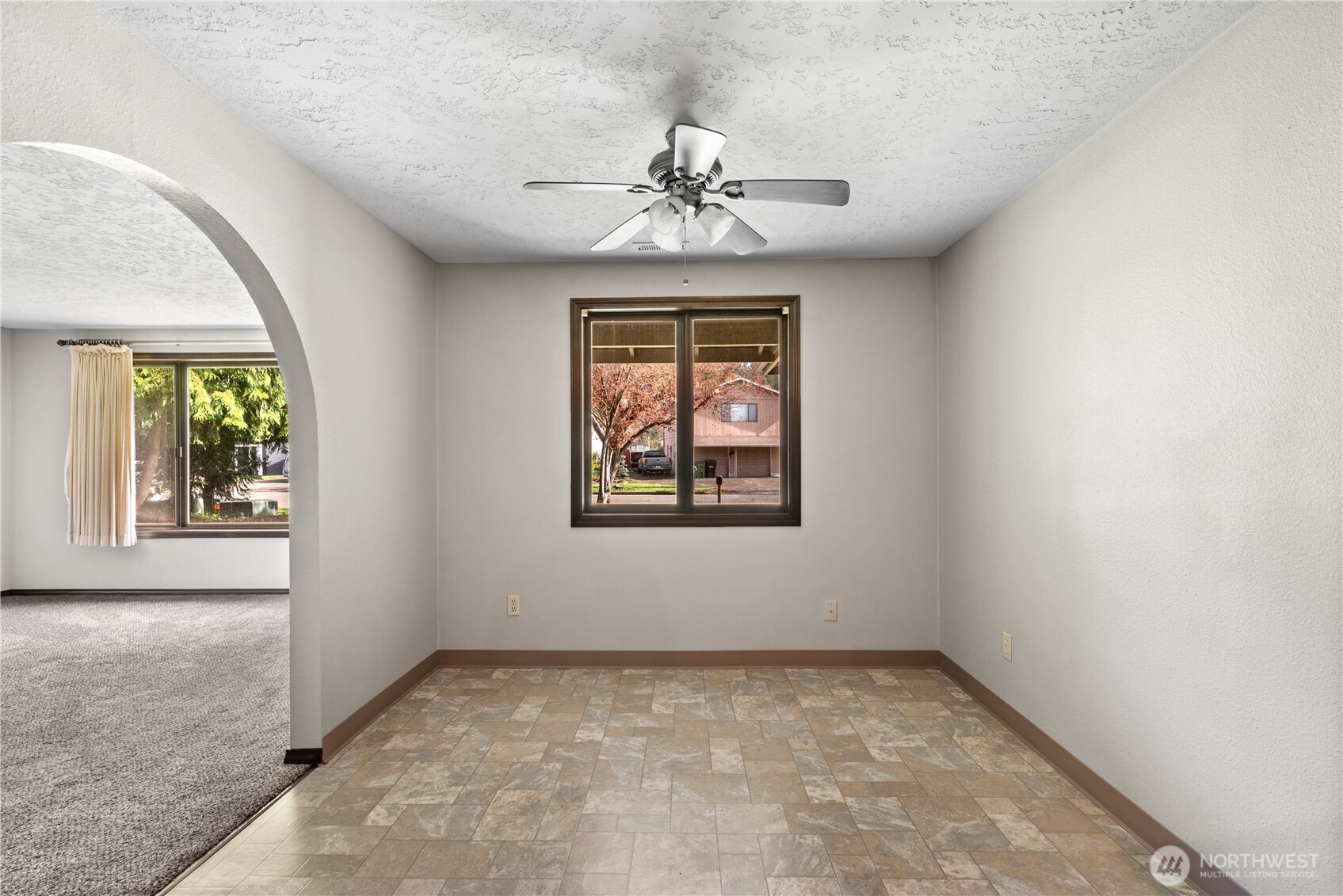 5628 Finch Drive , Longview, WA 98632