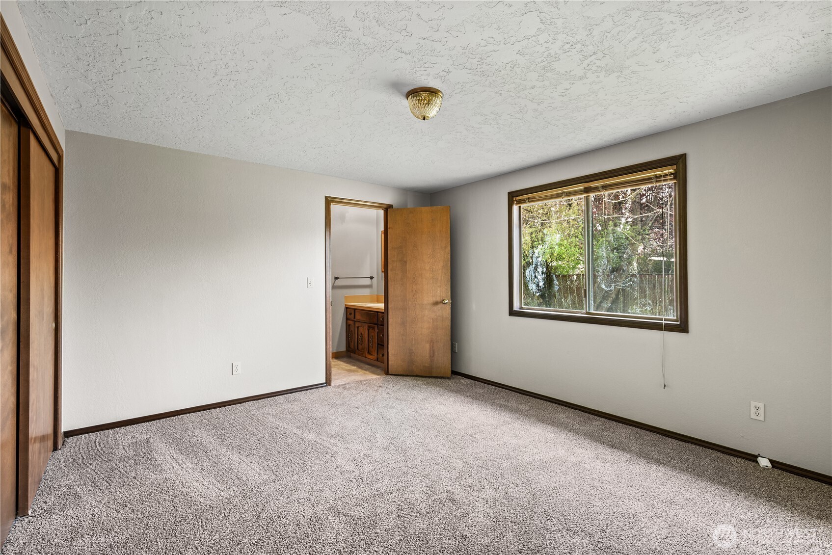 5628 Finch Drive , Longview, WA 98632