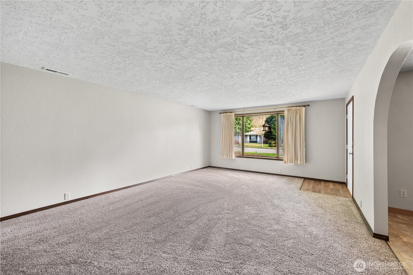 5628 Finch Drive , Longview, WA 98632