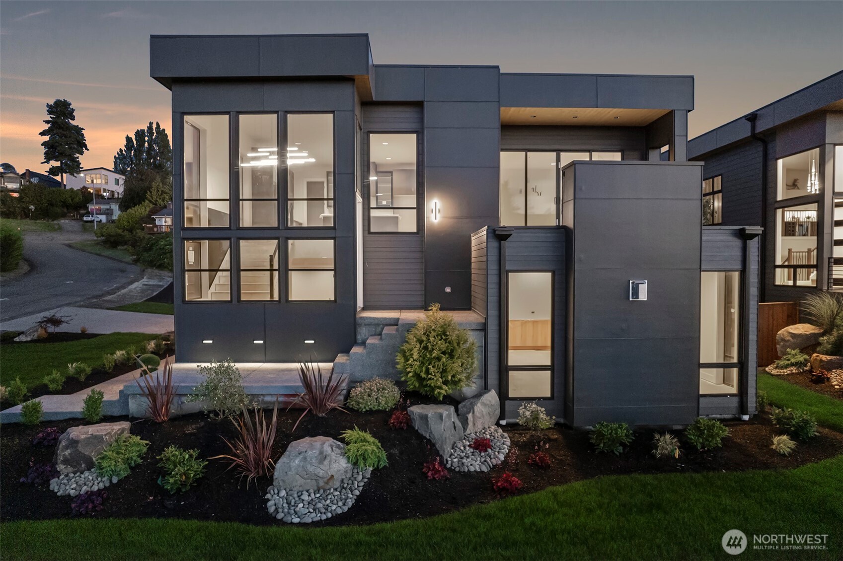 1422 Sequalish Street , Steilacoom, WA 98388