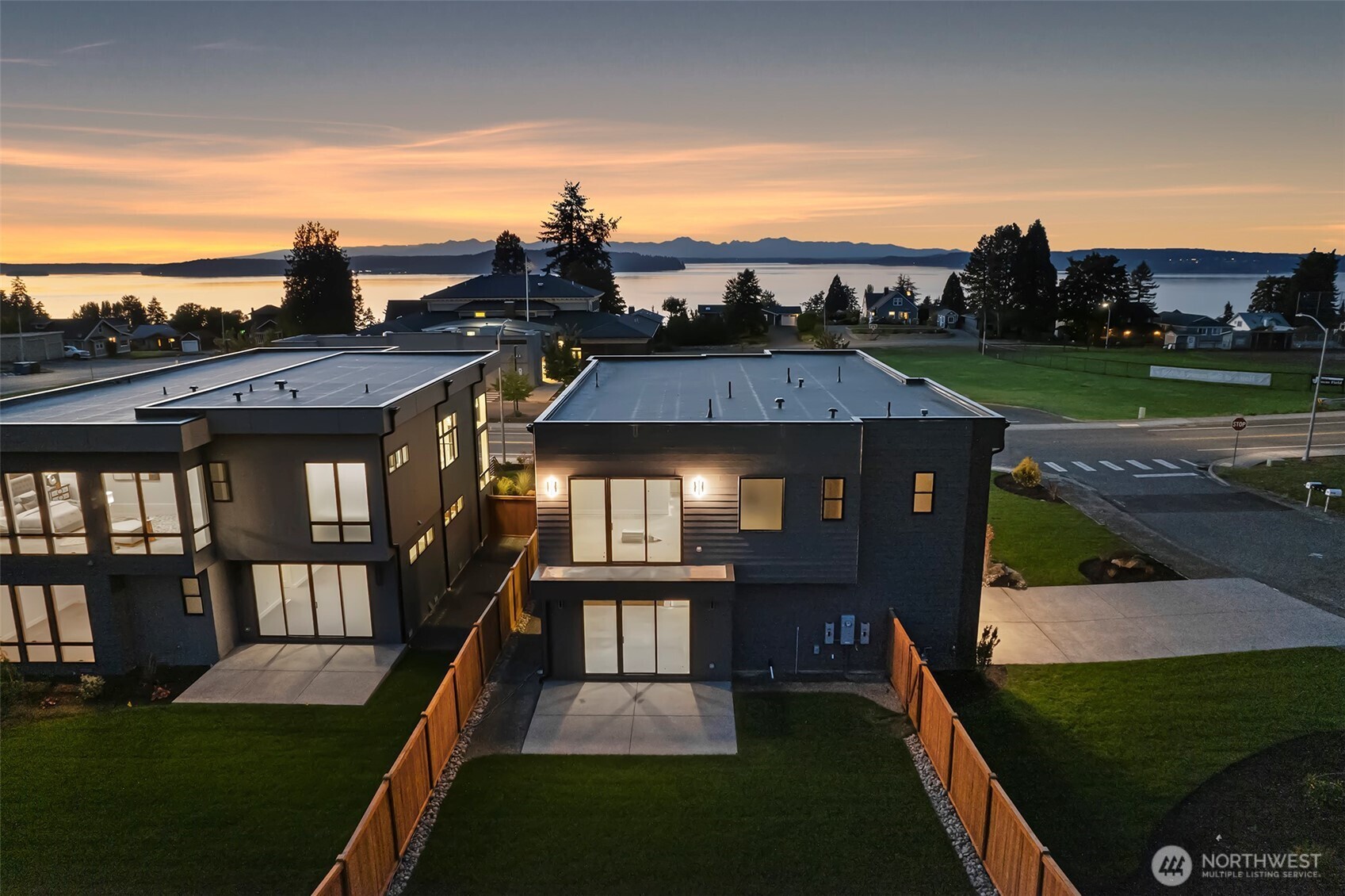 1422 Sequalish Street , Steilacoom, WA 98388