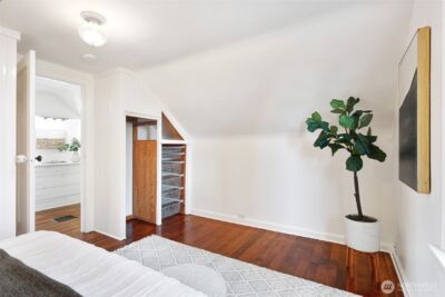 14321 37th Avenue NE, Seattle, WA 98125 - Photo 18