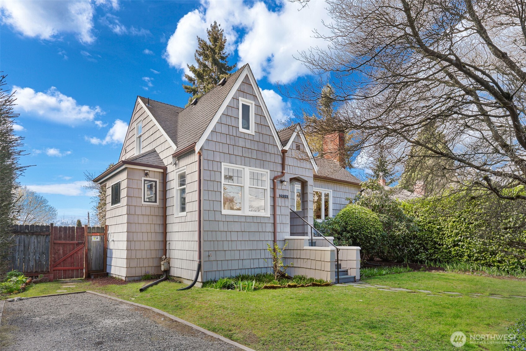 14321 37th Avenue NE, Seattle, WA 98125