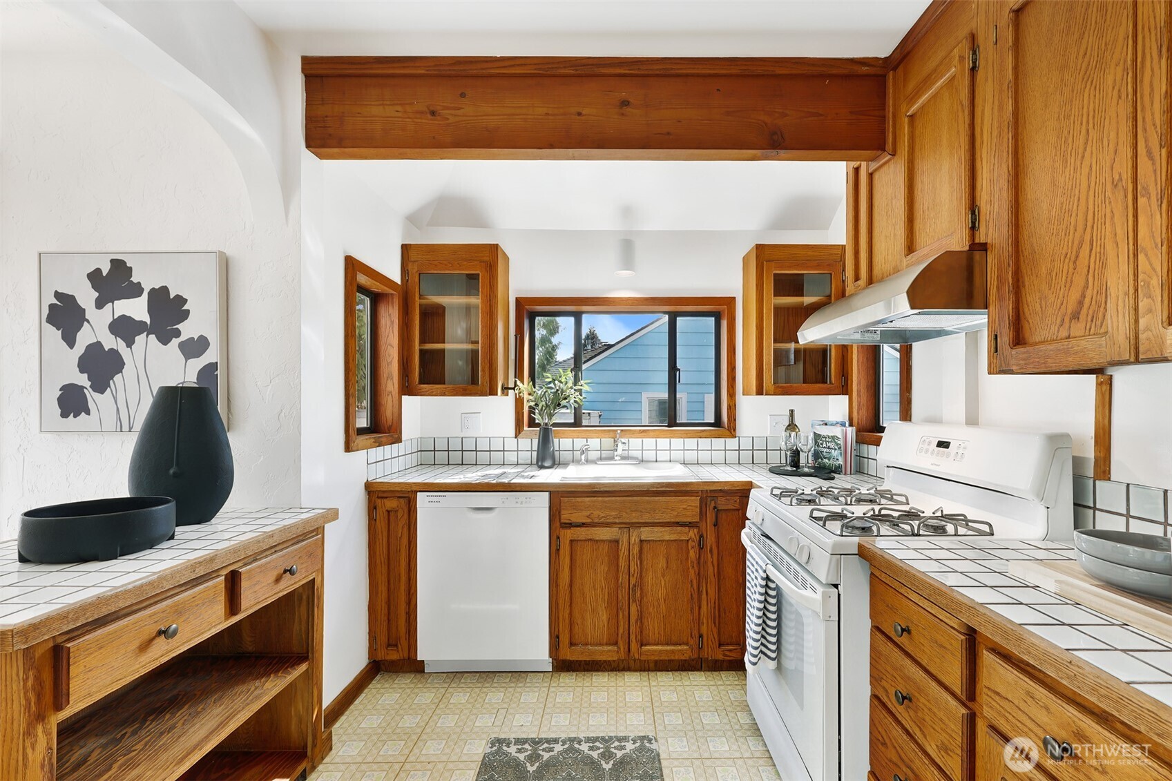 14321 37th Avenue NE, Seattle, WA 98125