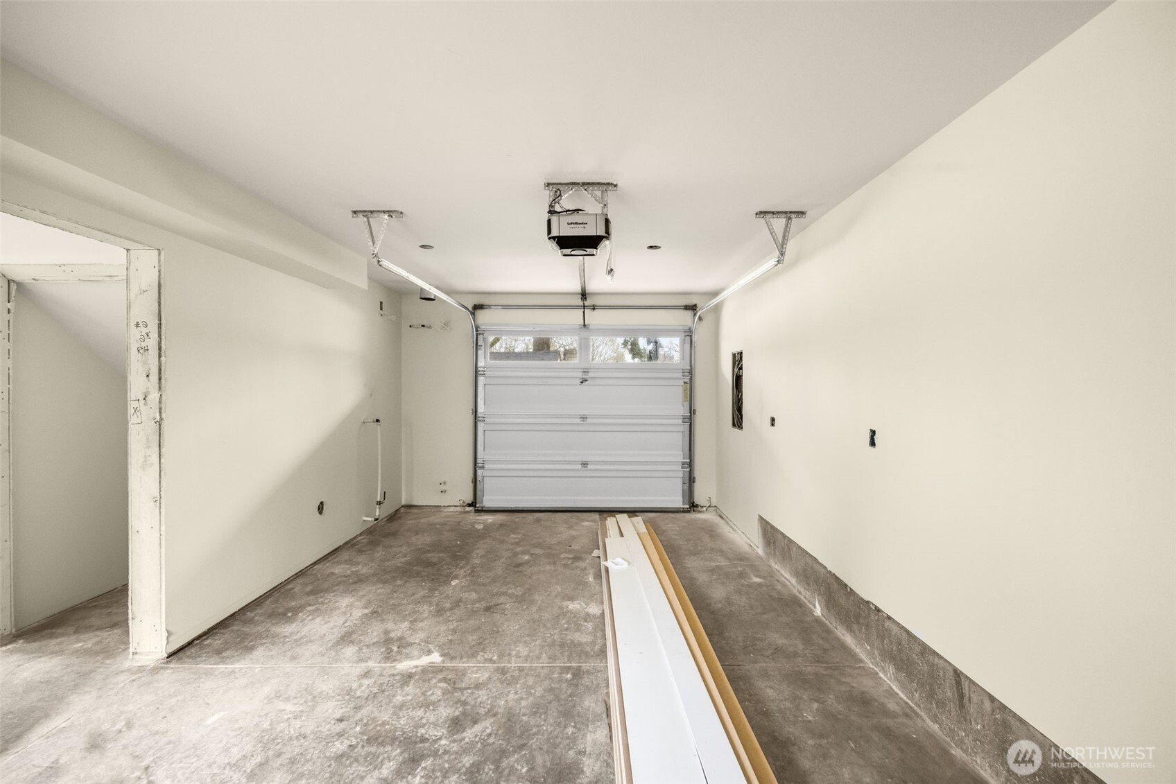 8109 34th Avenue SW #B, Seattle, WA 98126