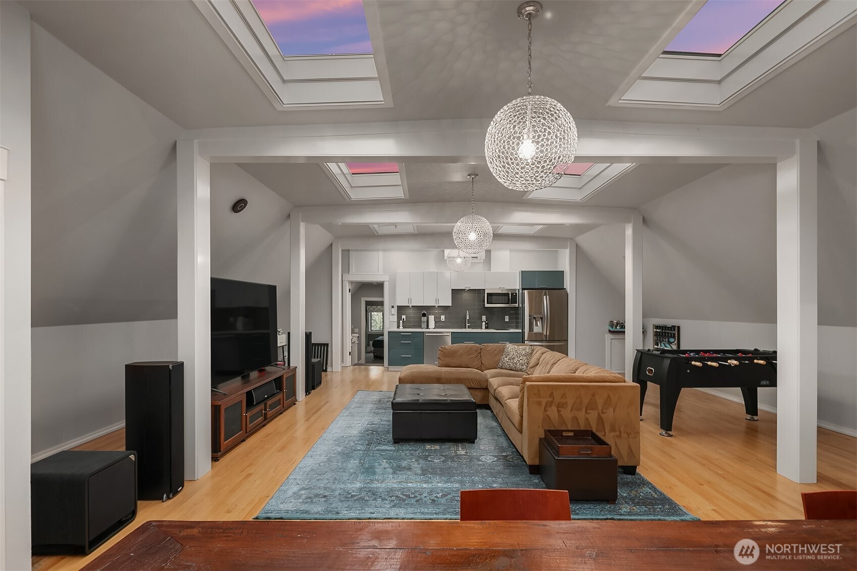 803 E Prospect Street , Seattle, WA 98102-4316