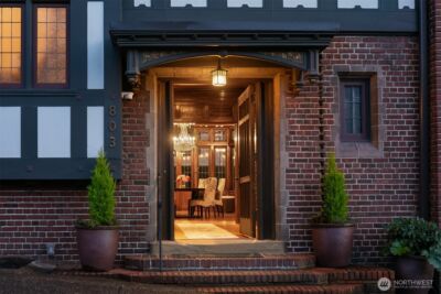 803 E Prospect Street , Seattle, WA 98102-4316 - Photo 3