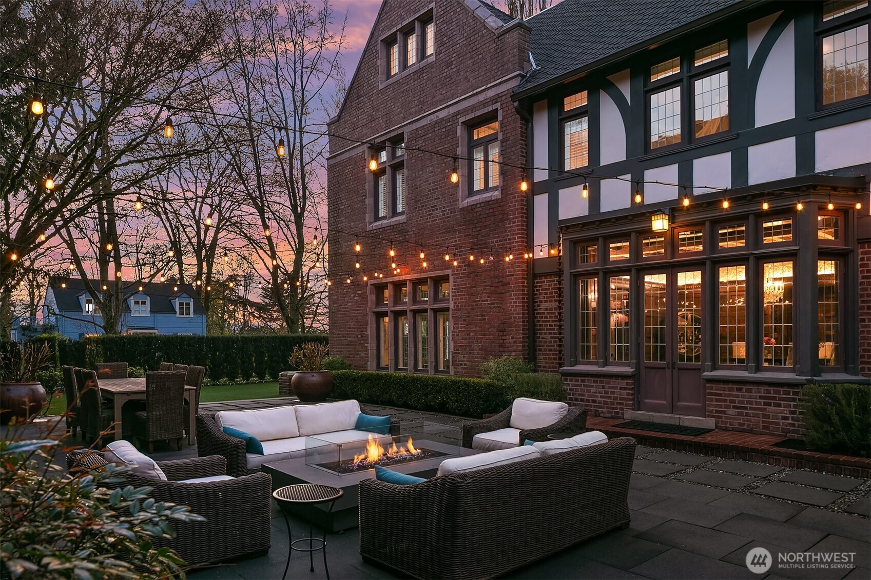 803 E Prospect Street , Seattle, WA 98102-4316