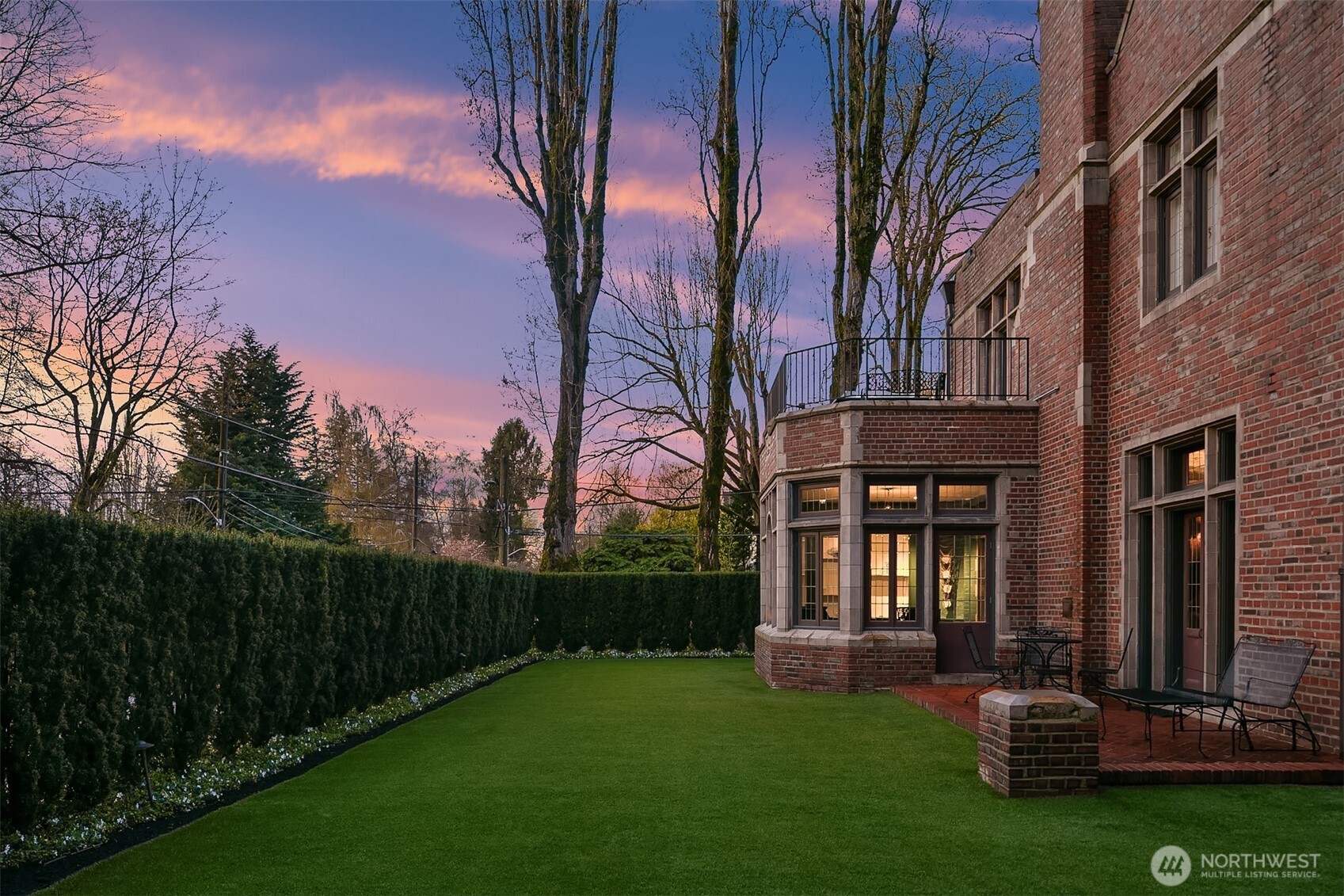 803 E Prospect Street , Seattle, WA 98102-4316