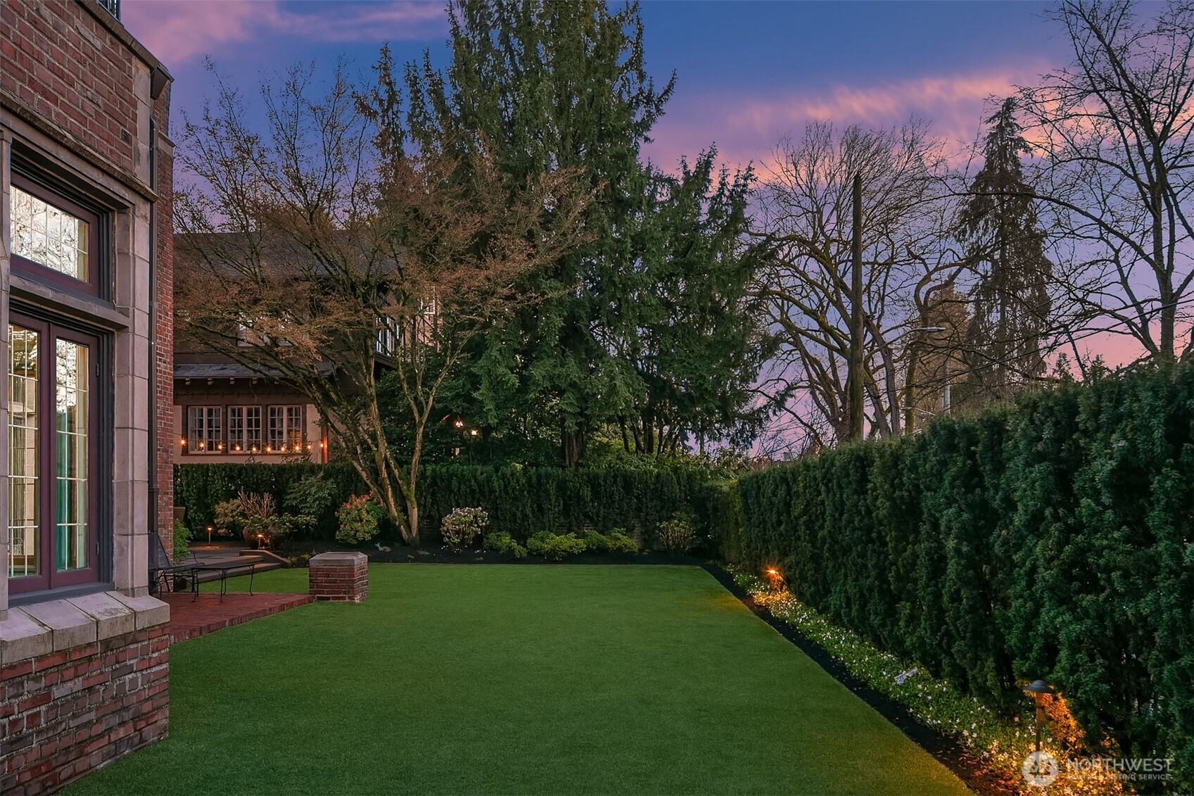 803 E Prospect Street , Seattle, WA 98102-4316