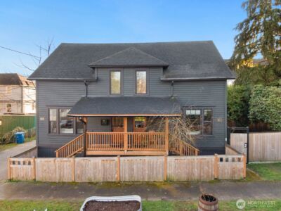 2011 E James Street , Seattle, WA 98122