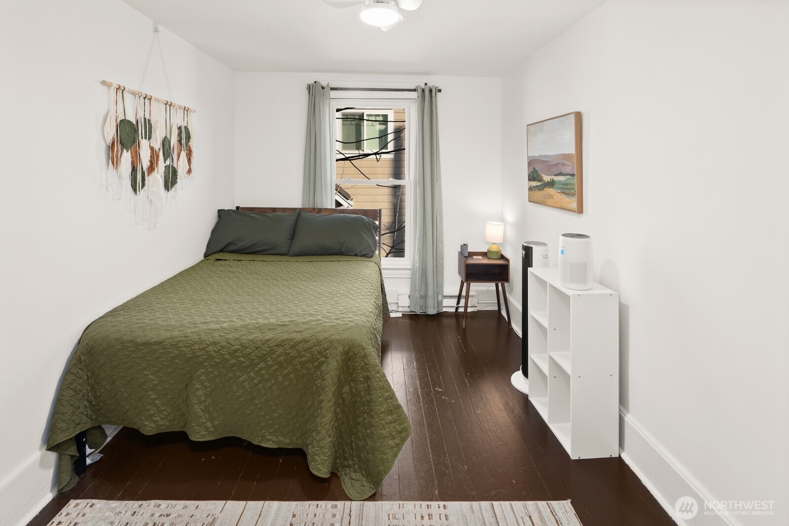 2011 E James Street , Seattle, WA 98122