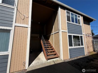 4027 S Warner Street , Tacoma, WA 98409 - Photo 2