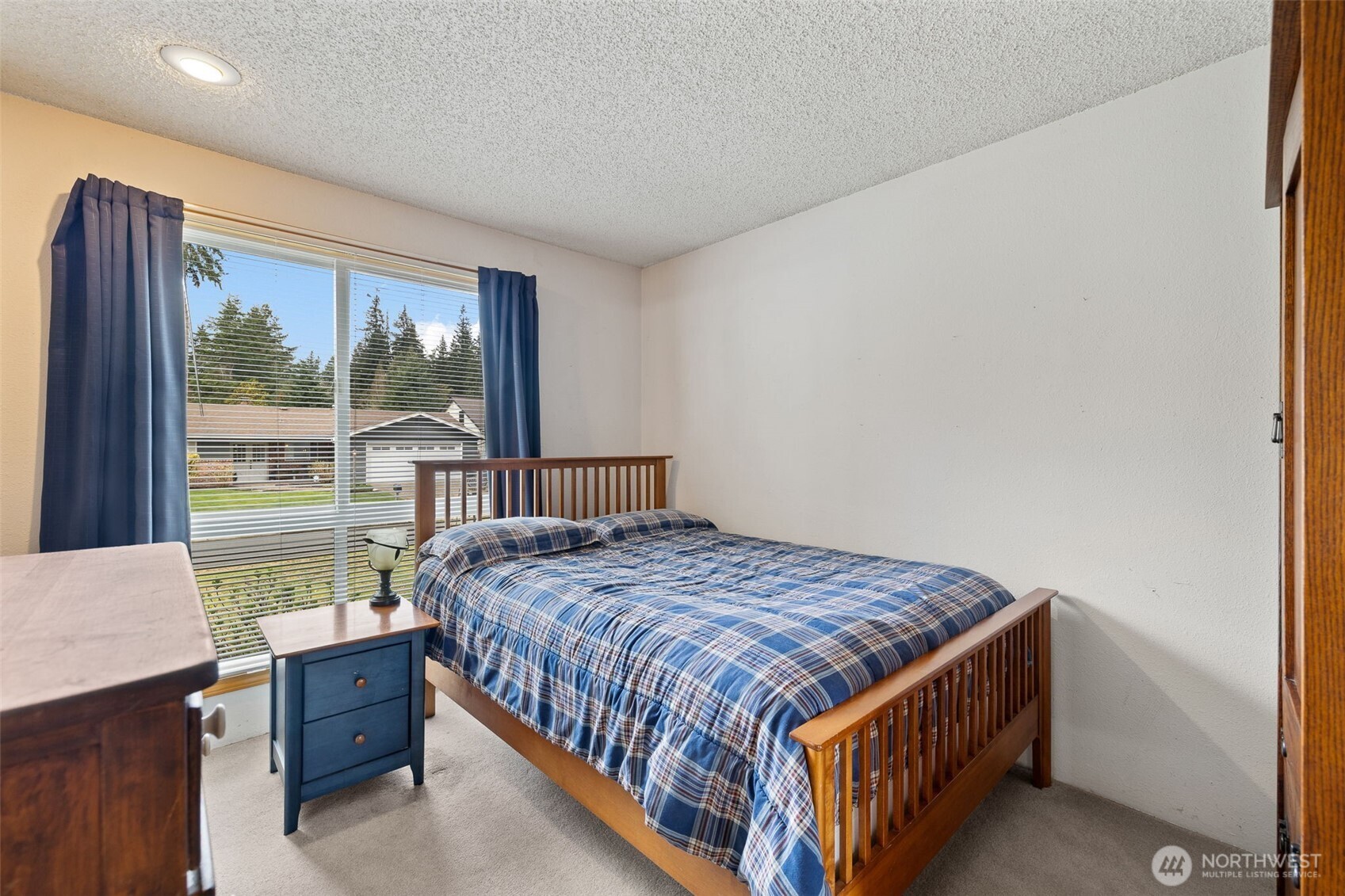 11626 111th Avenue NE, Kirkland, WA 98034