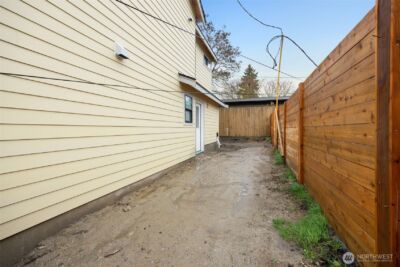 8109 34th Avenue SW #B, Seattle, WA 98126 - Photo 23