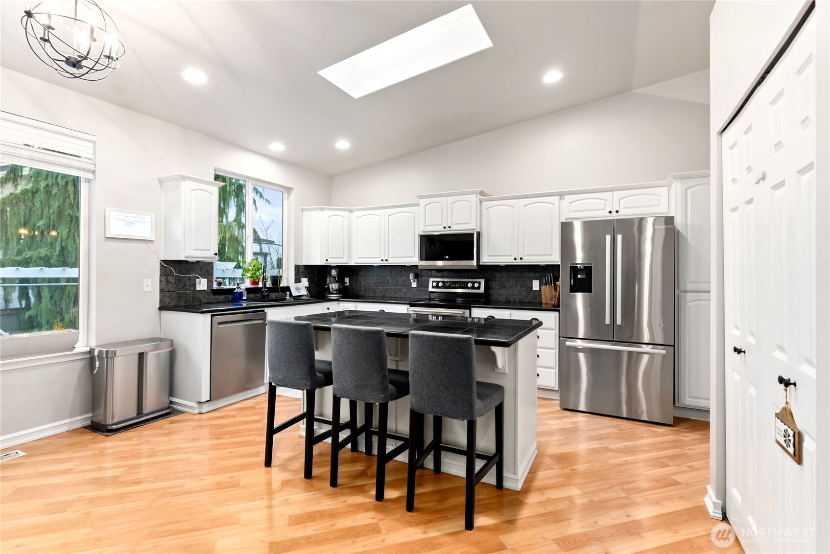 10018 Cascadian Avenue SE, Yelm, WA 98597