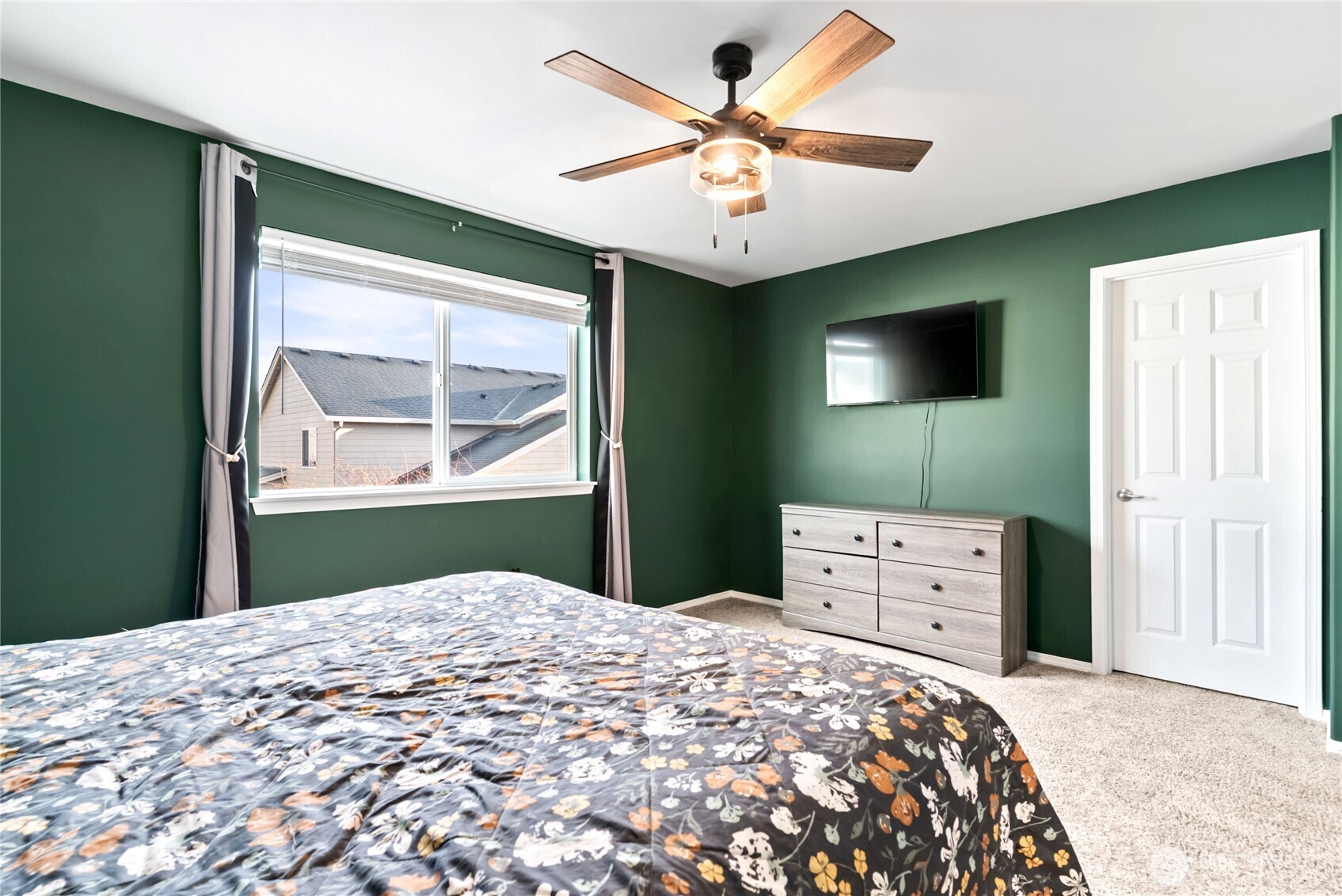 10018 Cascadian Avenue SE, Yelm, WA 98597