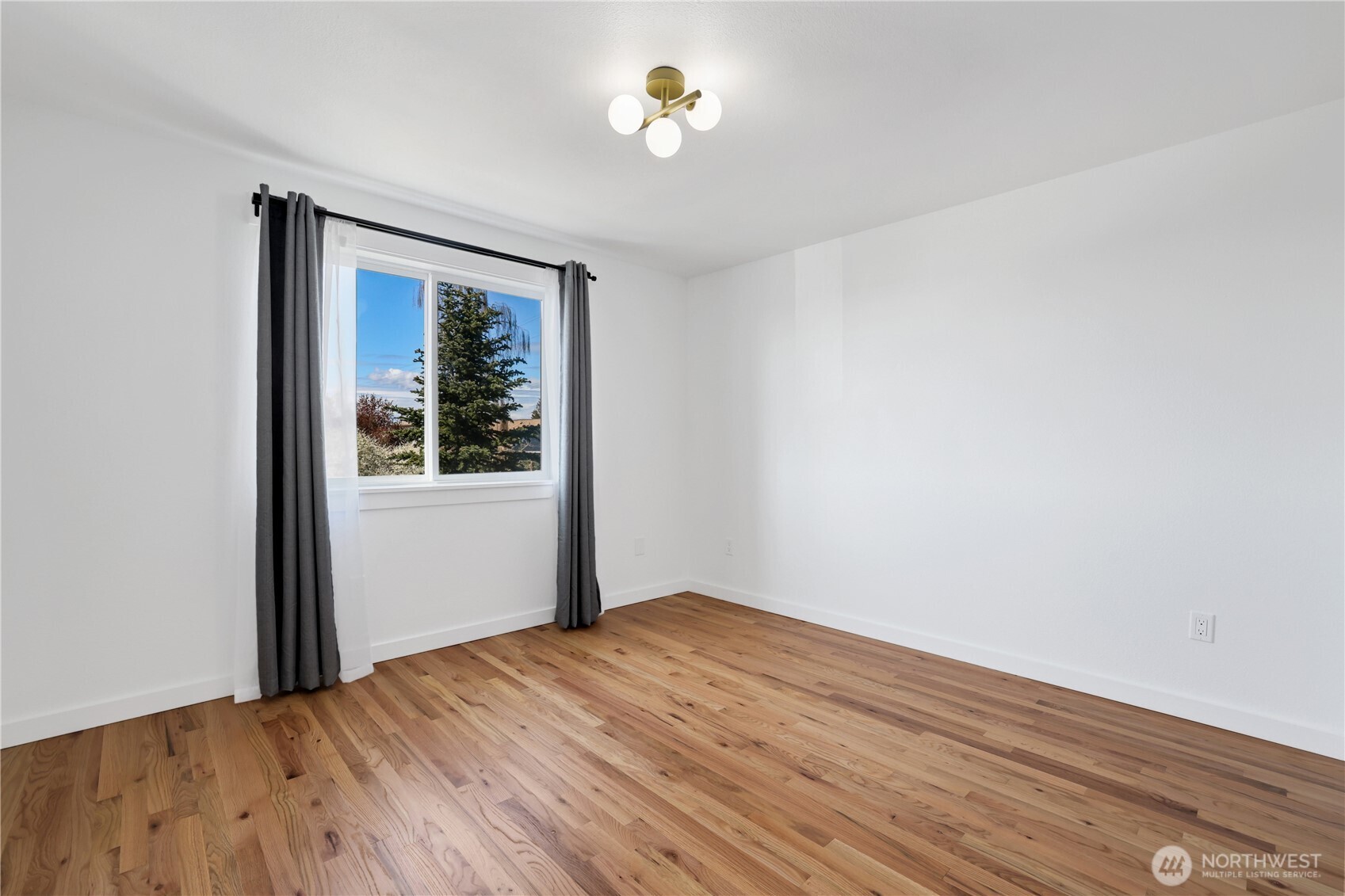 4313 Harbor Ridge Road NE, Tacoma, WA 98422