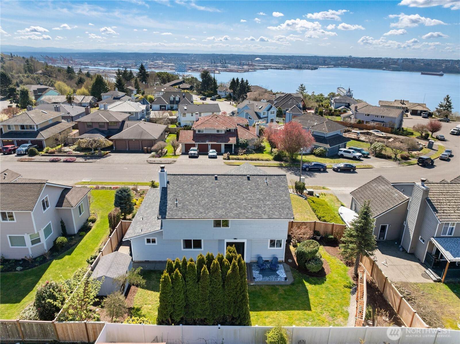 4313 Harbor Ridge Road NE, Tacoma, WA 98422