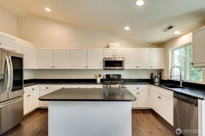 14711 NW 7th Place , Vancouver, WA 98685 - Photo 4