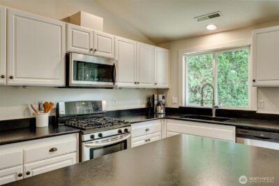 14711 NW 7th Place , Vancouver, WA 98685 - Photo 5