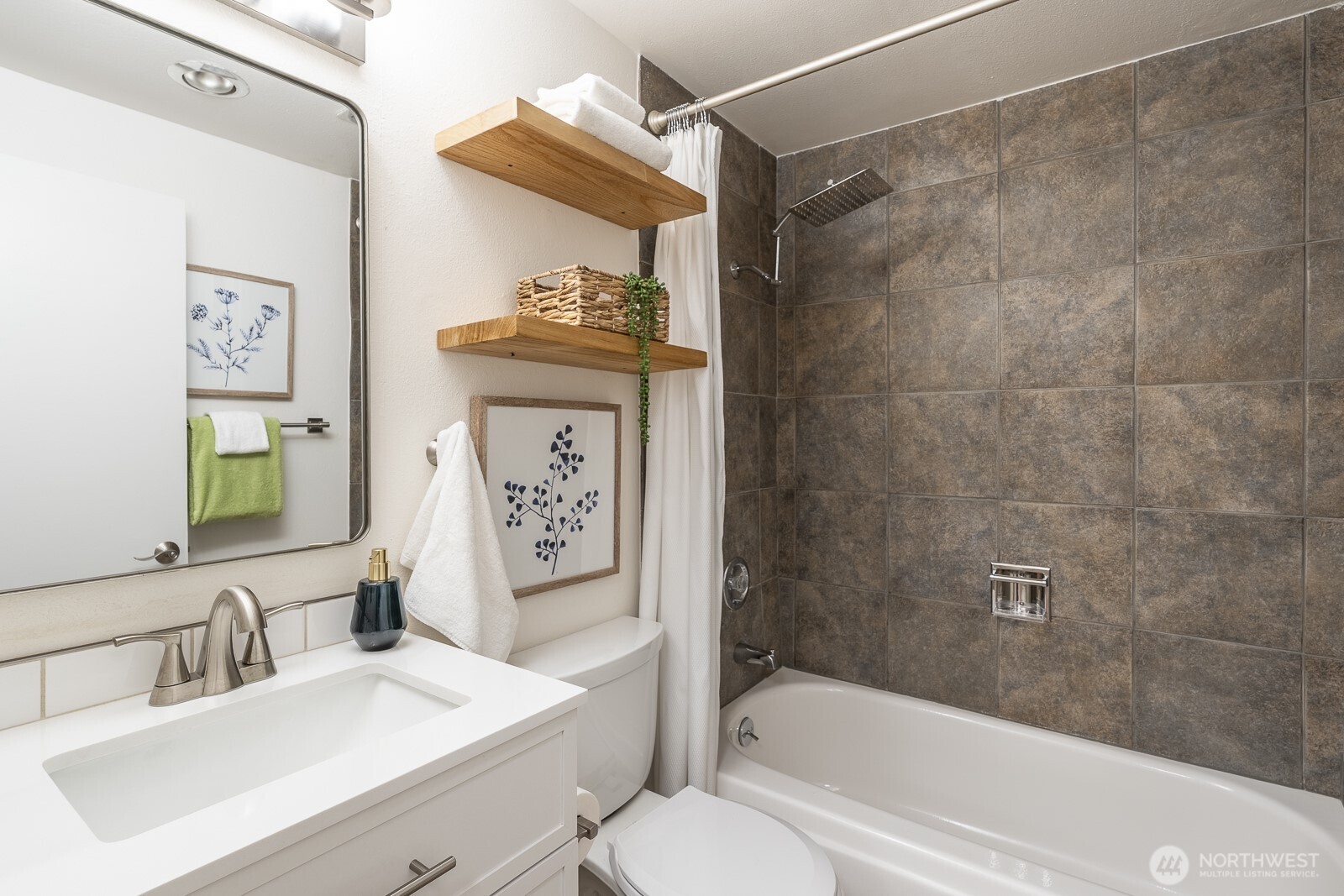 308 Summit Avenue E #203, Seattle, WA 98102