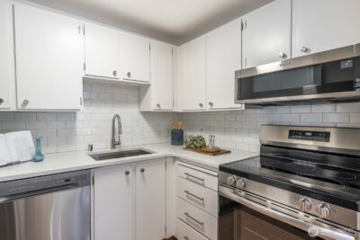 308 Summit Avenue E #203, Seattle, WA 98102 - Photo 6