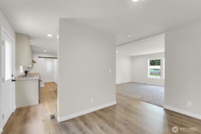 14614 greenbelt Drive E, Bonney Lake, WA 98391 - Photo 8