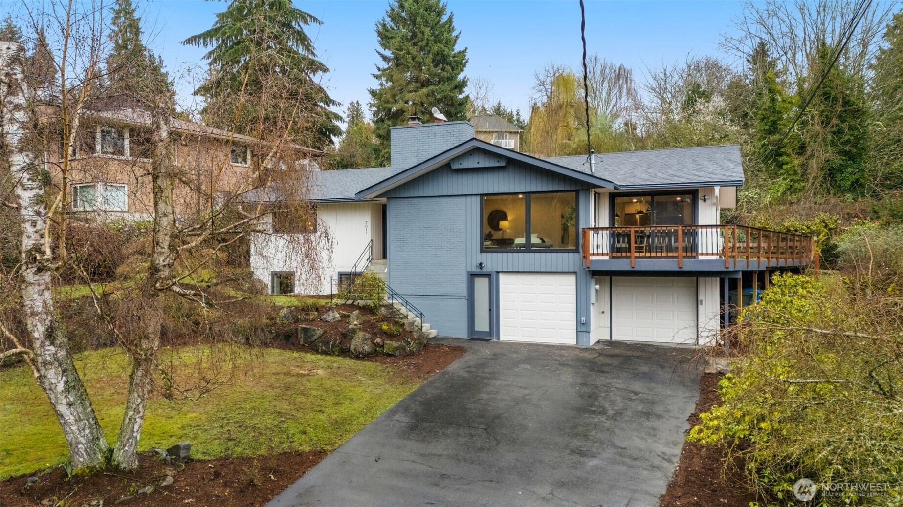 7017 NE 155th Place , Kenmore, WA 98028