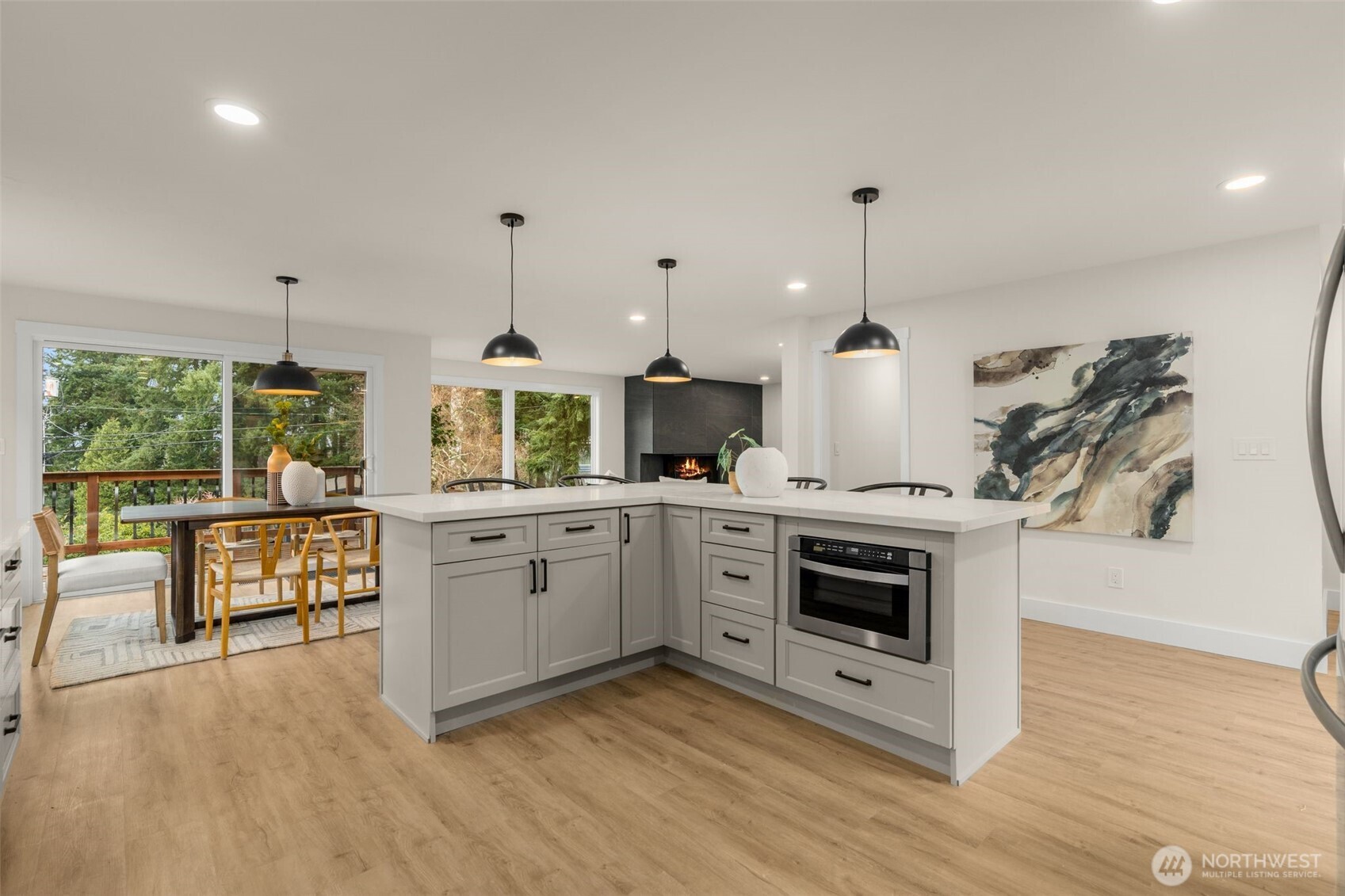 7017 NE 155th Place , Kenmore, WA 98028