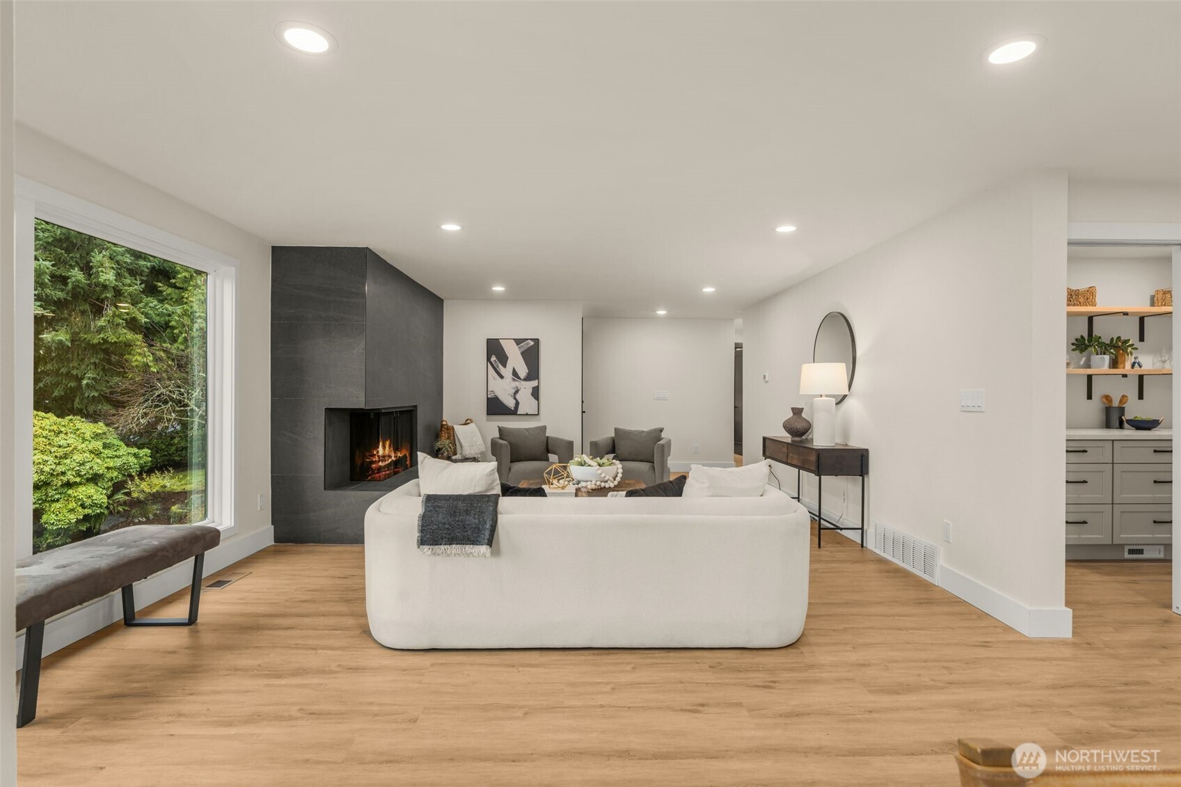 7017 NE 155th Place , Kenmore, WA 98028