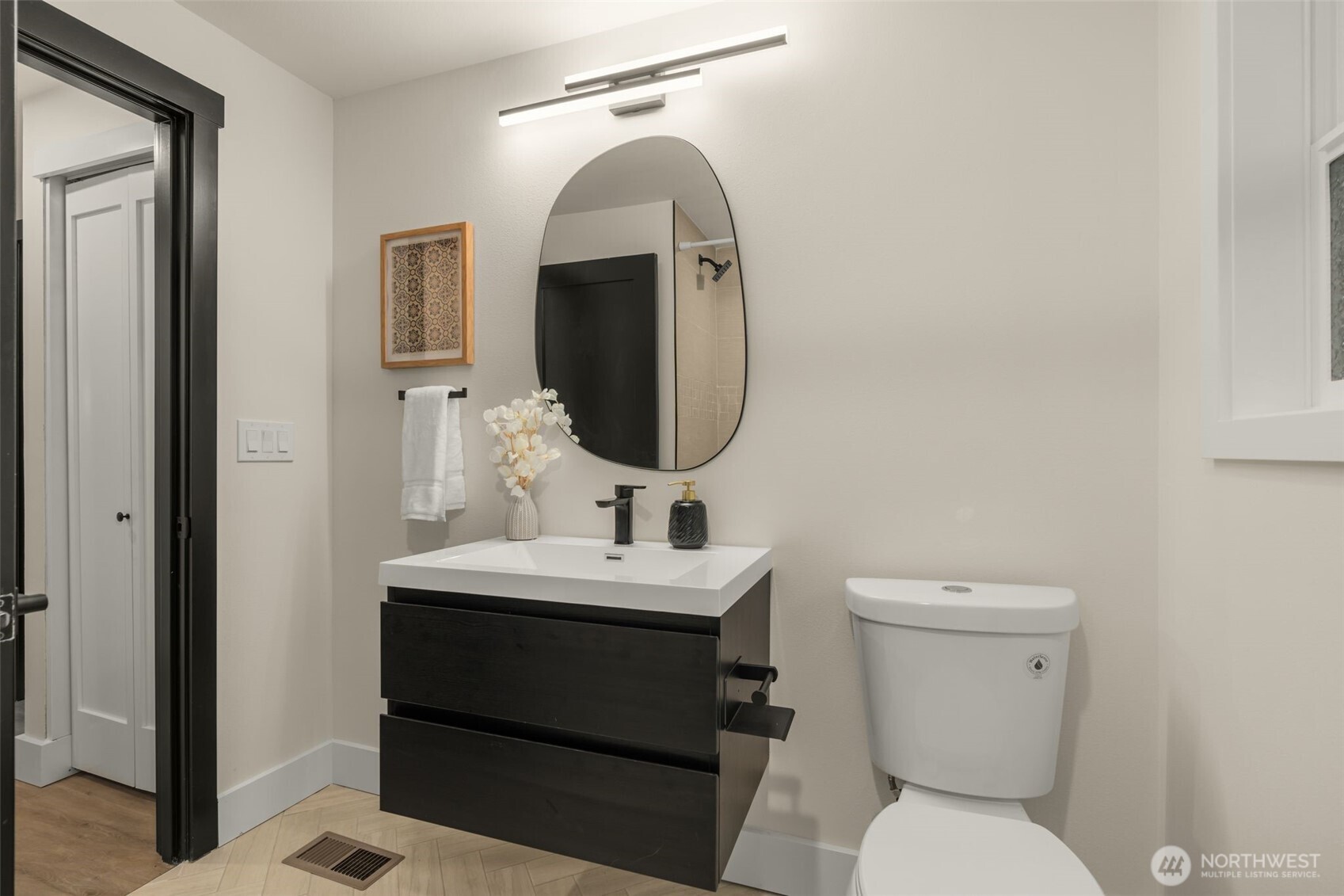 7017 NE 155th Place , Kenmore, WA 98028