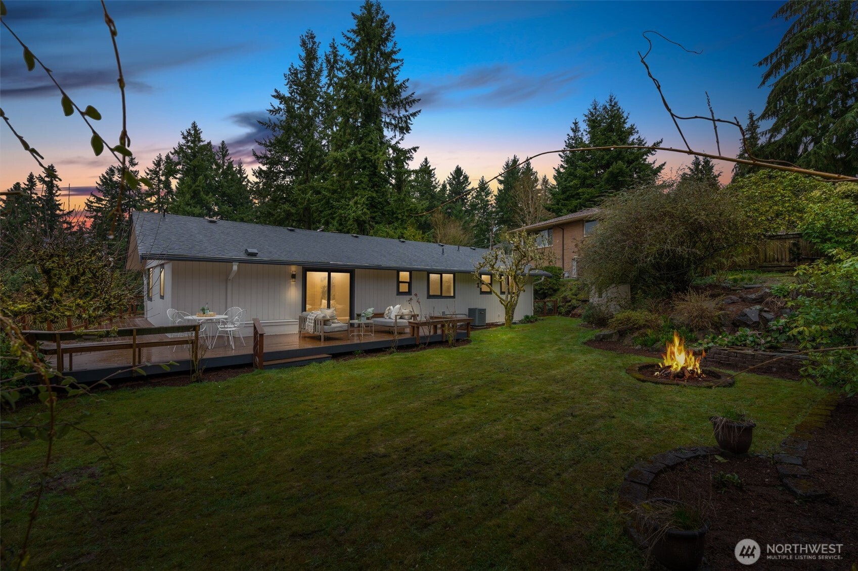 7017 NE 155th Place , Kenmore, WA 98028