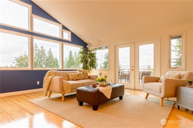 4056 172nd Place SE, Bellevue, WA 98008