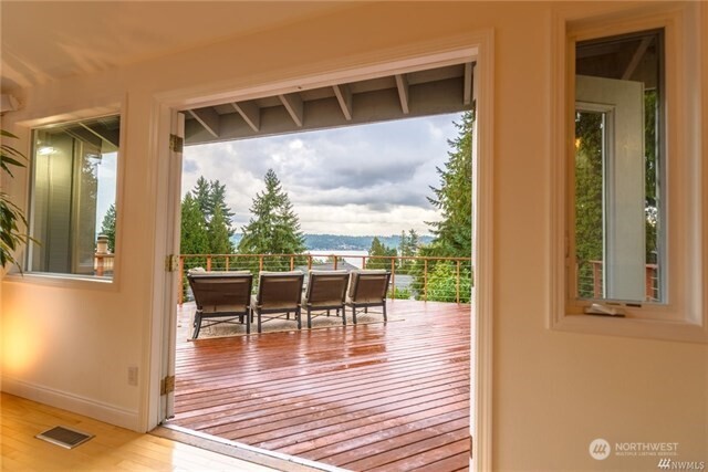 4056 172nd Place SE, Bellevue, WA 98008