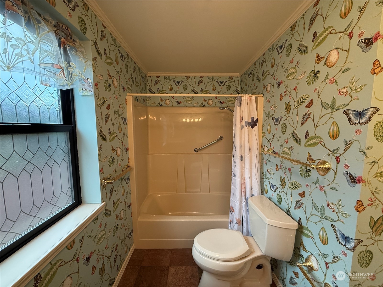 226 W 2nd Street #2, Port Angeles, WA 98362