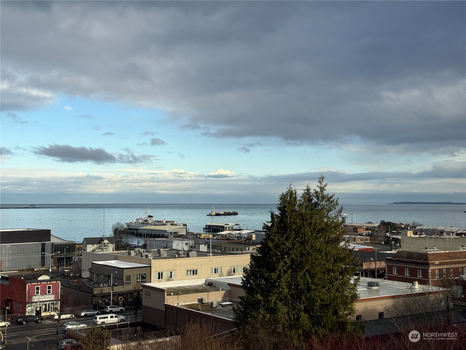 226 W 2nd Street #2, Port Angeles, WA 98362