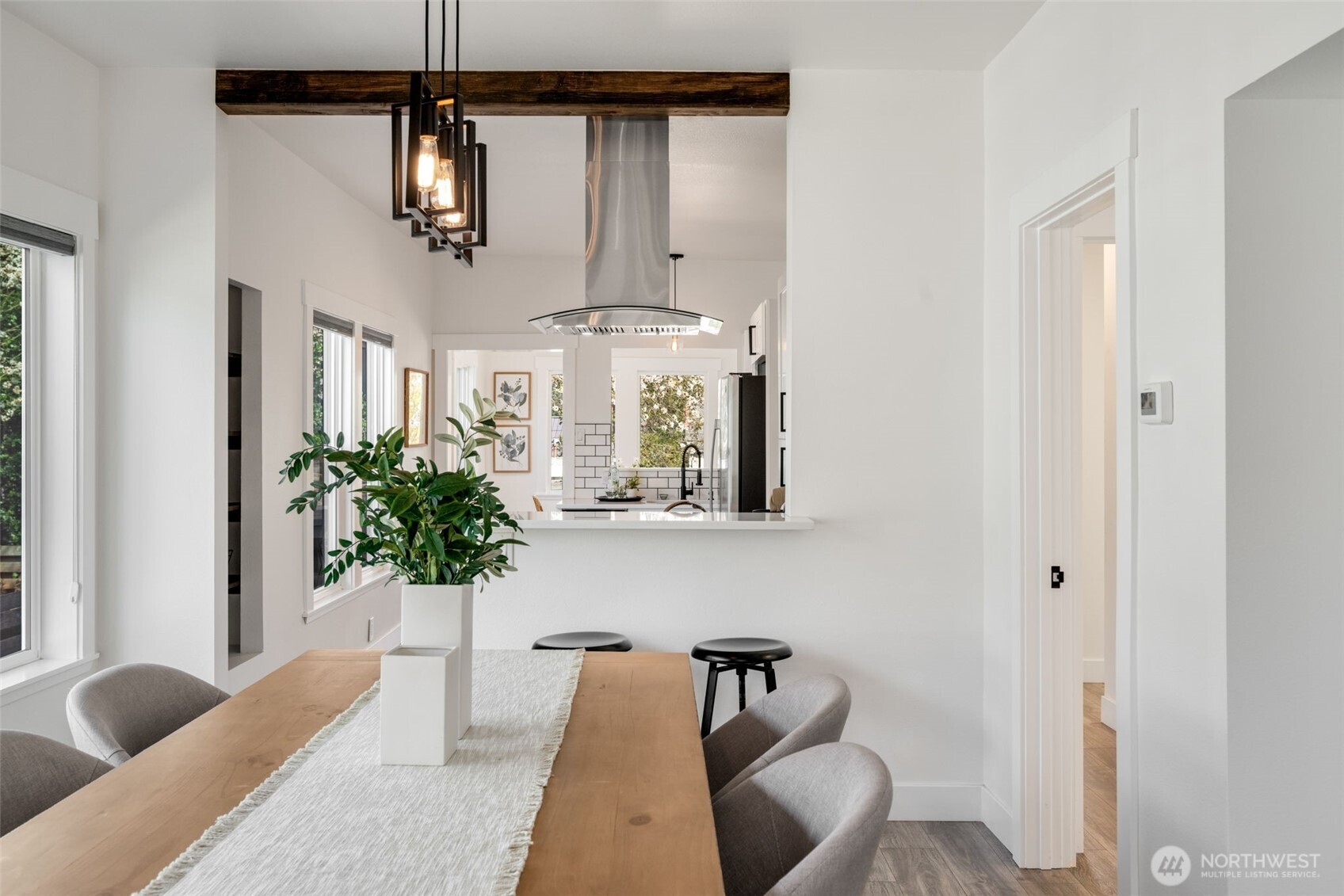 328 26th Avenue , Seattle, WA 98122