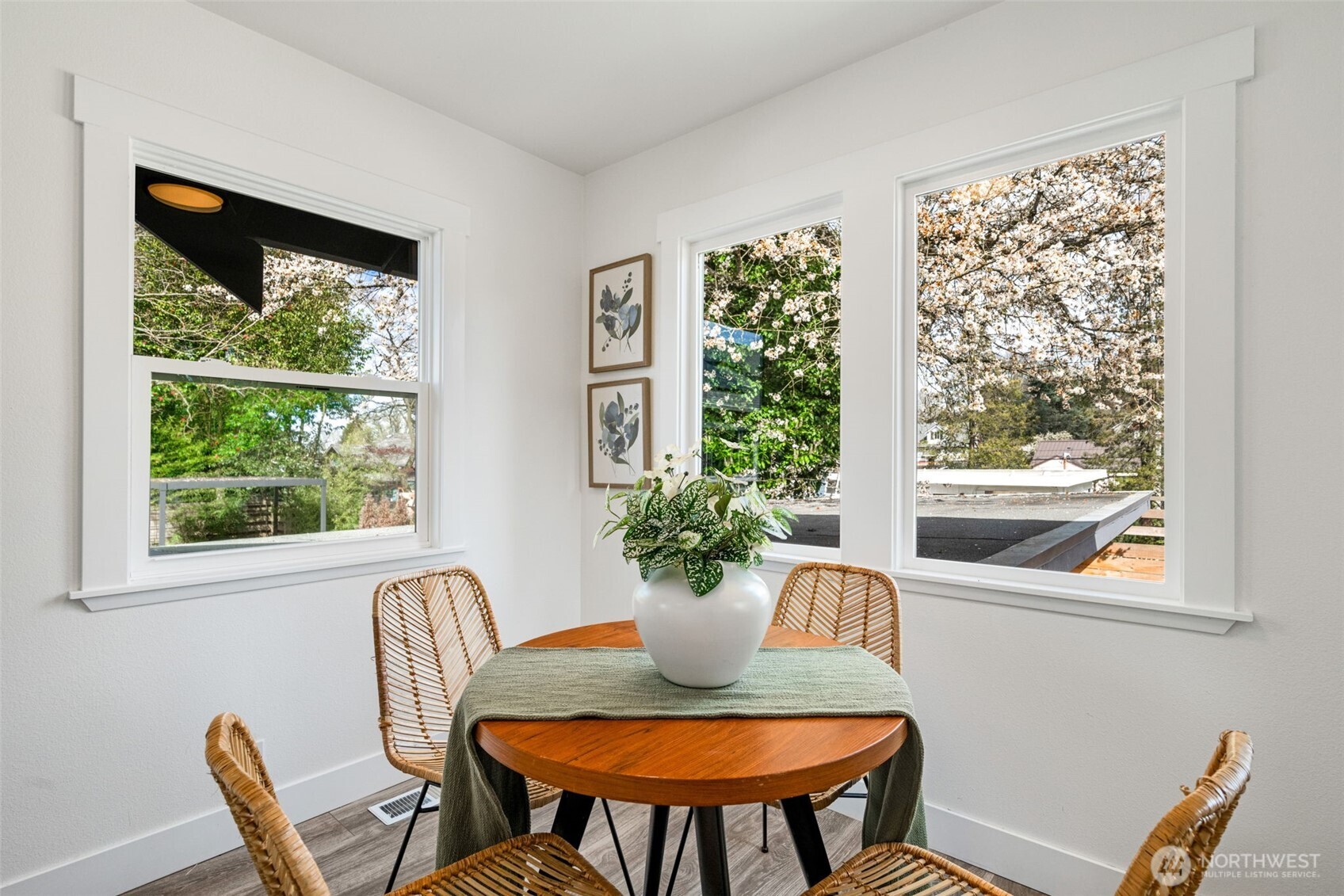 328 26th Avenue , Seattle, WA 98122