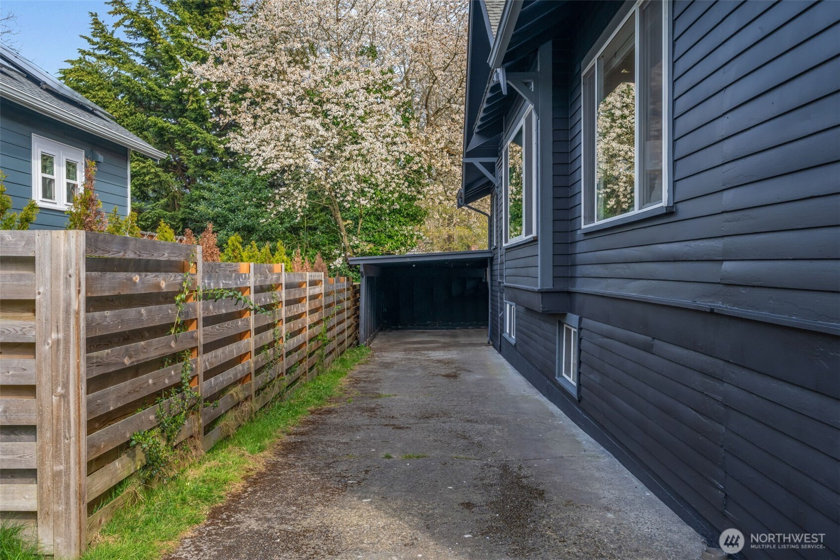 328 26th Avenue , Seattle, WA 98122