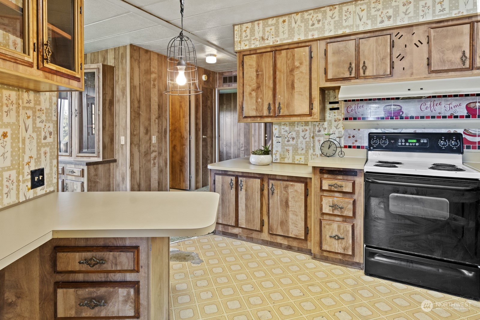 8552 NE Gordon Drive , Bainbridge Island, WA 98110
