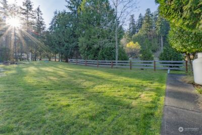 8552 NE Gordon Drive , Bainbridge Island, WA 98110 - Photo 30