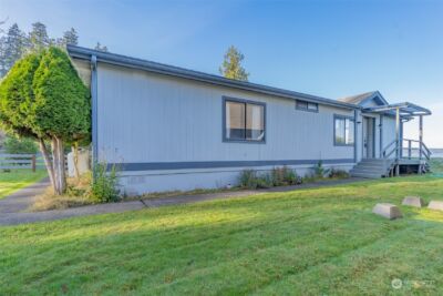 8552 NE Gordon Drive , Bainbridge Island, WA 98110 - Photo 32
